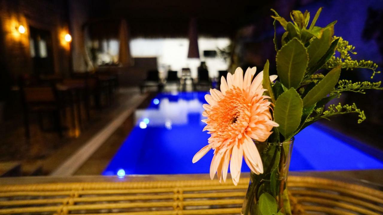 Mara Koeyici Bed and Breakfast Çeşme Buitenkant foto